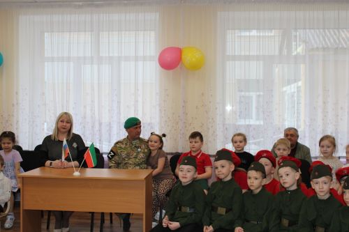 Зәйдә махсус хәрби операция ветераны балалар белән очрашты