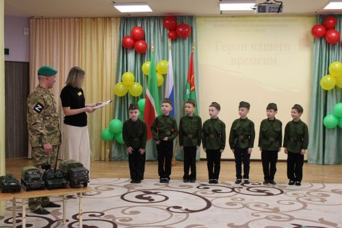 Зәйдә махсус хәрби операция ветераны балалар белән очрашты