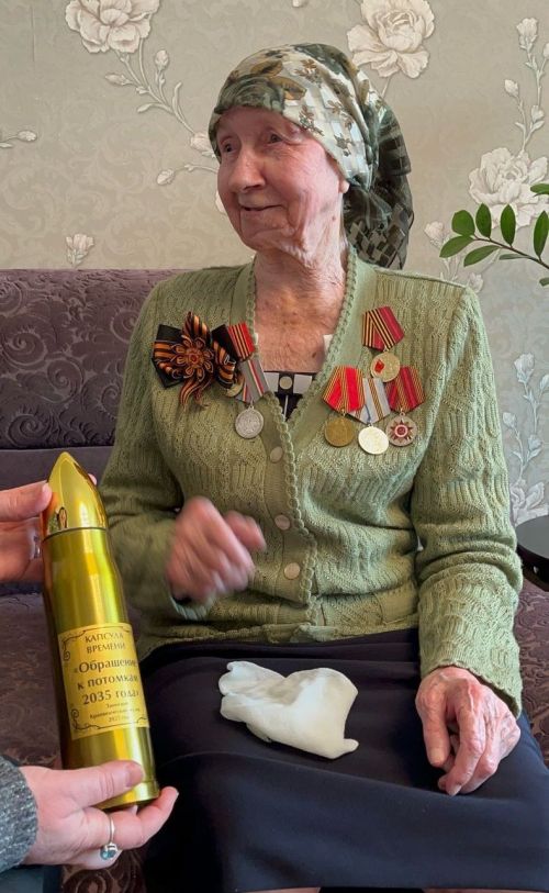Зәйдә яшәүче фашистлар концлагеры тоткыны булган Мария апа киләчәк буынга хат язды