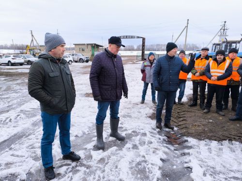 Зәйдә авыл хуҗалыгы техникасының язгы чәчүгә әзерлеген тикшерәләр