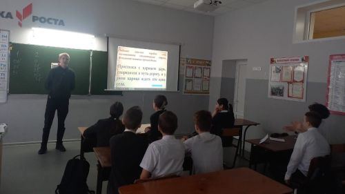 Час поэтического настроения «Мир поэзии прекрасен» в Заинской Городской библиотеке