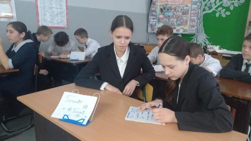 Час поэтического настроения «Мир поэзии прекрасен» в Заинской Городской библиотеке
