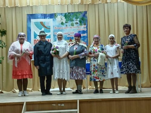 Сармашбаш үзешчәннәре сәхнә тотты