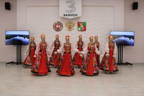Хезмәтләре — халык өчен