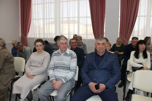 Хезмәтләре — халык өчен