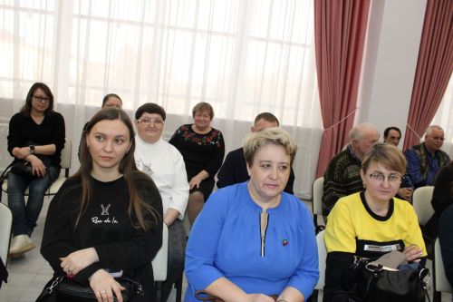 Хезмәтләре — халык өчен
