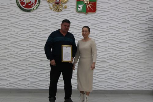 Хезмәтләре — халык өчен