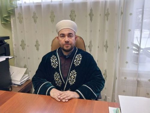 Имам-мухтасиб Заинского района поздравил мусульман с праздником Ураза-байрам