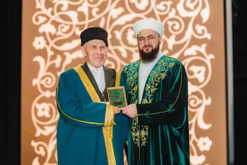 Имаму-старожилу мечети села Чубуклы Галялетдину хазрату трижды посчастливилось побывать в хадже