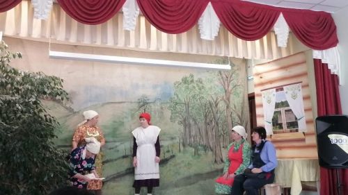 Буракиртәлеләр куйган спектакль елатты да, уйландырды да