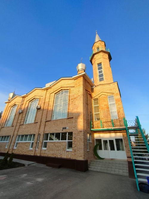 Ураза гаетендә Зәй районы мөселманнары иртән иртүк мәчетләргә килде