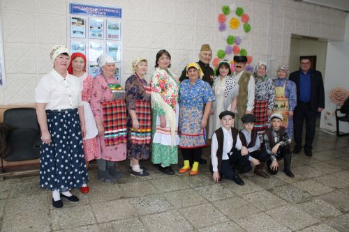 Дүрт-Мунча театры: Тамашачының күз яшьләре — иҗатларына зур бәһа