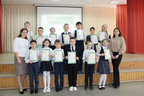 Зәйдә Бөек әдибебез Габдулла Тукай туган көне алдыннан укучылар традицион төстә фәнни эшләр яклады