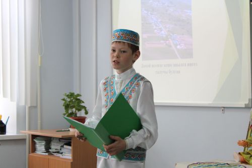 Зәйдә Бөек әдибебез Габдулла Тукай туган көне алдыннан укучылар традицион төстә фәнни эшләр яклады
