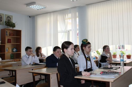 Зәйдә Бөек әдибебез Габдулла Тукай туган көне алдыннан укучылар традицион төстә фәнни эшләр яклады