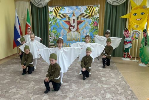 В заинском детском саду «Алтынчеч» прошел региональный конкурс чтецов