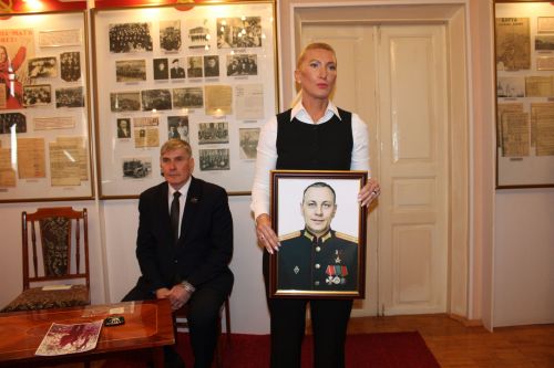 Россия Герое Сергей Чебневның туганы шәхси әйберләрен Зәй музеена тапшырды