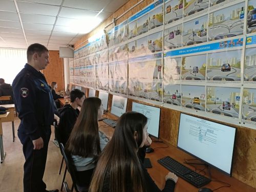 Заинские курсанты ДОСААФ сразились в Автомногоборье