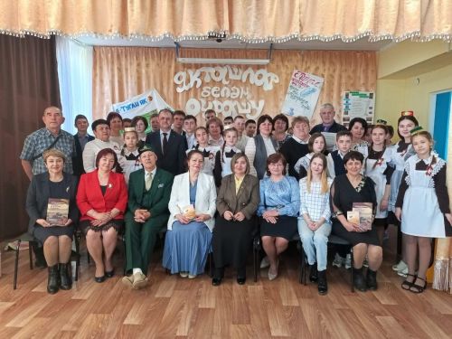 Кадер мәктәбендә күренекле якташлар белән очрашу кичәсе узды