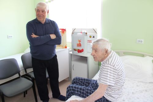 В Заинске поздравили ветерана Великой Отечественной войны с Днём Победы