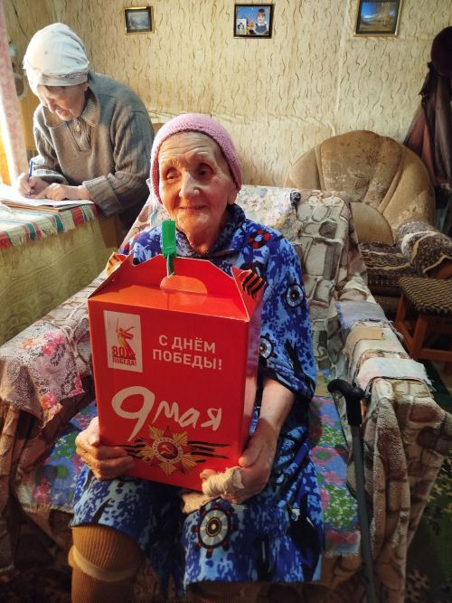 Зәй бистәләрендә яшәүче тыл ветераннарына бүләкләр тапшырылды