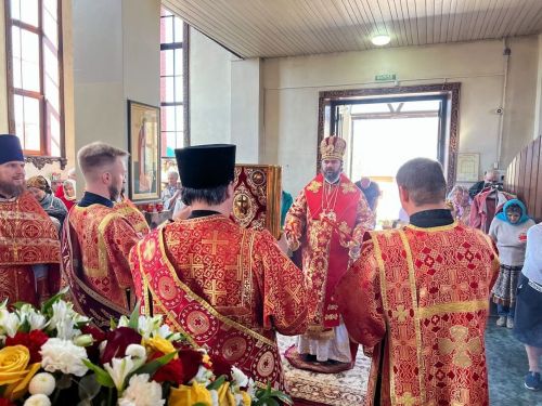 Епископ Мефодий Зәйдә чиркәү төзелеше белән танышты