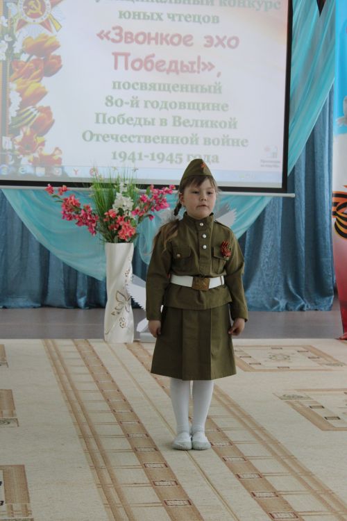 Зәйдә сабыйлар традицион “Җиңү кайтавазы”  бәйгесендә шигырьләр сөйләделәр