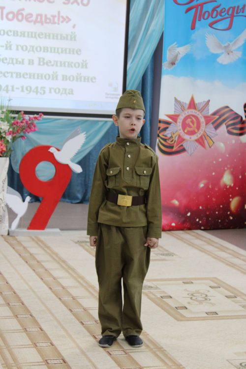 В Заинске на конкурсе чтецов «Звонкое эхо Победы» дошколята рассказали стихи о войне