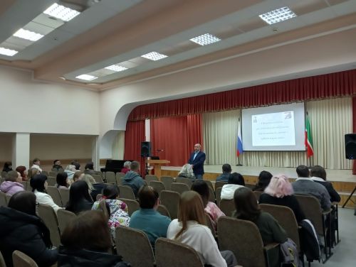 Район мәктәпләрендә юл иминлеге буенча әти-әниләр җыелышы үткәрелде