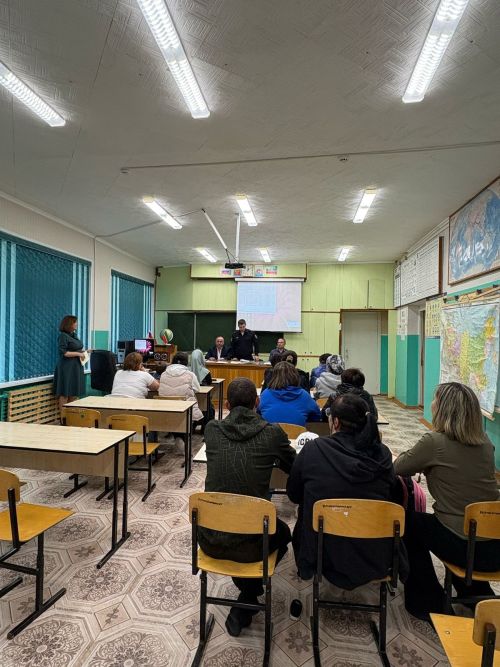 Район мәктәпләрендә юл иминлеге буенча әти-әниләр җыелышы үткәрелде