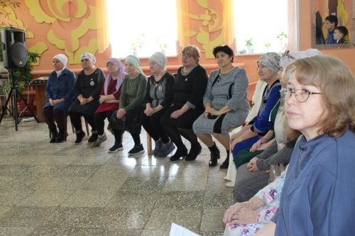Имәнленең батыр йөрәкле егетләре авылдашлары белән очрашты