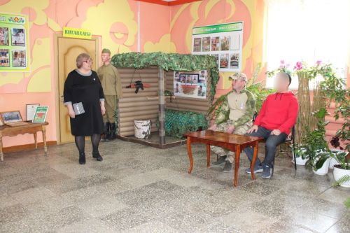 Имәнленең батыр йөрәкле егетләре авылдашлары белән очрашты