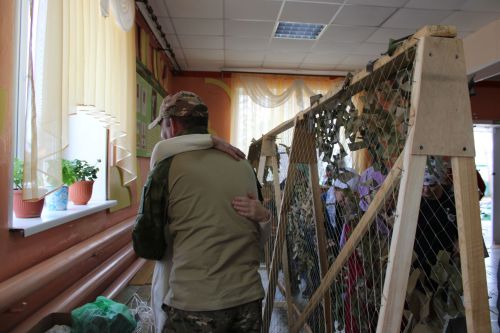 Имәнленең батыр йөрәкле егетләре авылдашлары белән очрашты