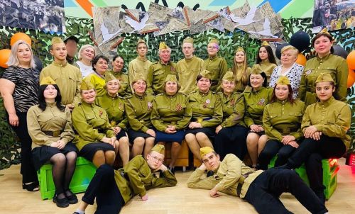 Заинцы разных возрастов спели песни военных лет
