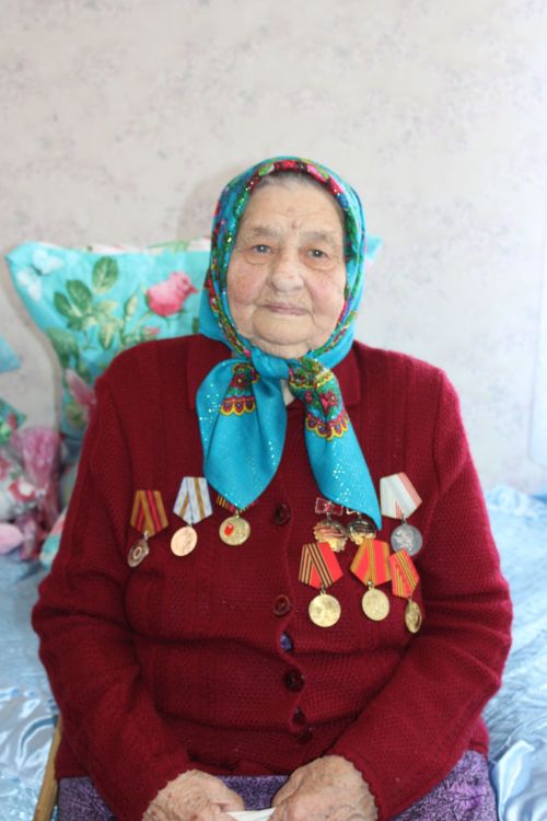 Намуслы хезмәттә яшьнәп үткән гомер