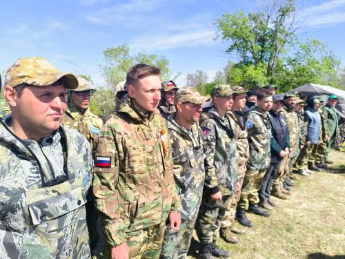Зәй районы башлыгы Волгоградта эзләнү эшләре алып баручы эзтабарлар янында булды