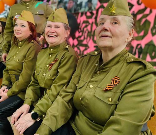 Заинцы разных возрастов спели песни военных лет