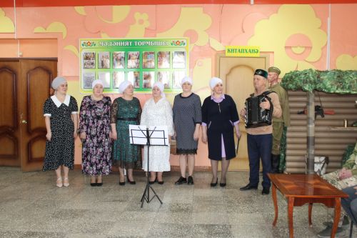 «Добрый» в гостях у земляков: военнослужащий СВО встретился с жителями села Имянлебаш