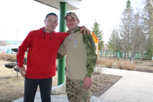 «Добрый» в гостях у земляков: военнослужащий СВО встретился с жителями села Имянлебаш