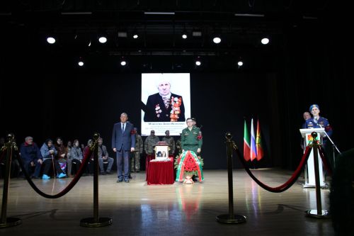 Зәй легендар Бөек Ватан сугышы ветераны Анна Моисееваны соңгы юлга озатты