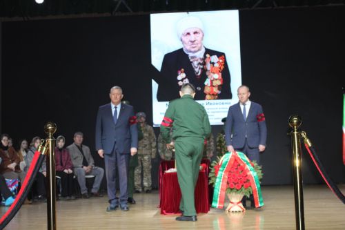 Последний поклон легенде: Заинск простился с Анной Ивановной Моисеевой