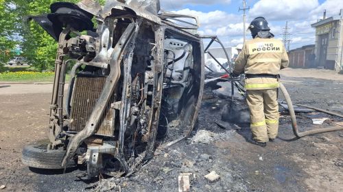 В Татарстане водитель не справился с управлением и автомобиль загорелся