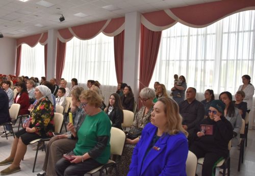 Зәйдә махсус операциядә һәлак булганнарның гаиләләренә Батырлык орденнары тапшырылды
