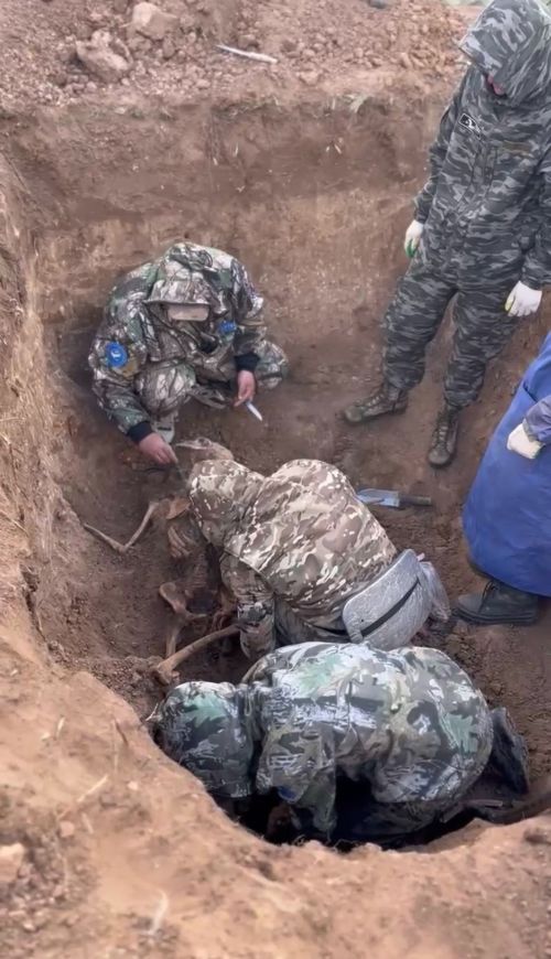 Зәй эзтабарлары Волгоград өлкәсендә 13 сугышчының җәсәден тапкан