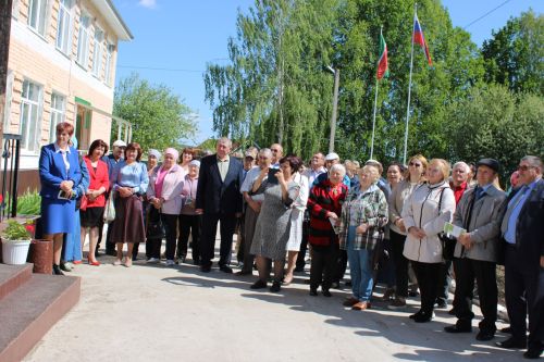 Түбән Биш урта мәктәбе 145 еллык юбилеен билгеләп үтте