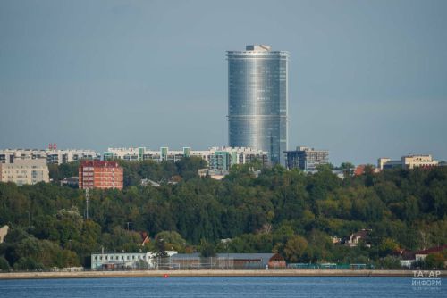 В Казани отремонтируют фасад жилого комплекса «Лазурные небеса», поврежденного в результате удара беспилотника