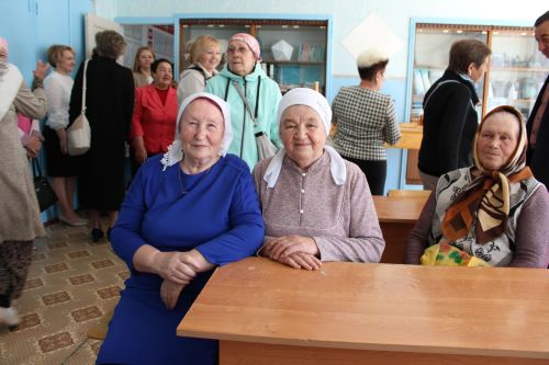 Выпускники и педагоги поделились воспоминаниями о Нижнебишевской школе