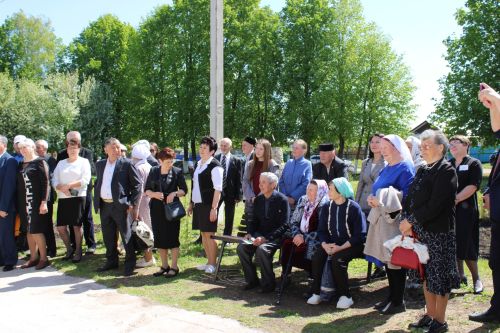 Выпускники и педагоги поделились воспоминаниями о Нижнебишевской школе