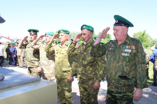 В Заинске отметили День пограничника