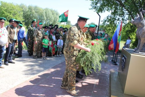 В Заинске отметили День пограничника